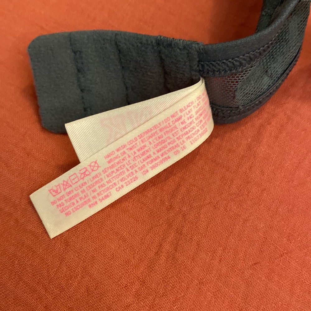 PINK Victoria’s Secret lightly lined underwire push up racer back bra - Picture 6 of 6